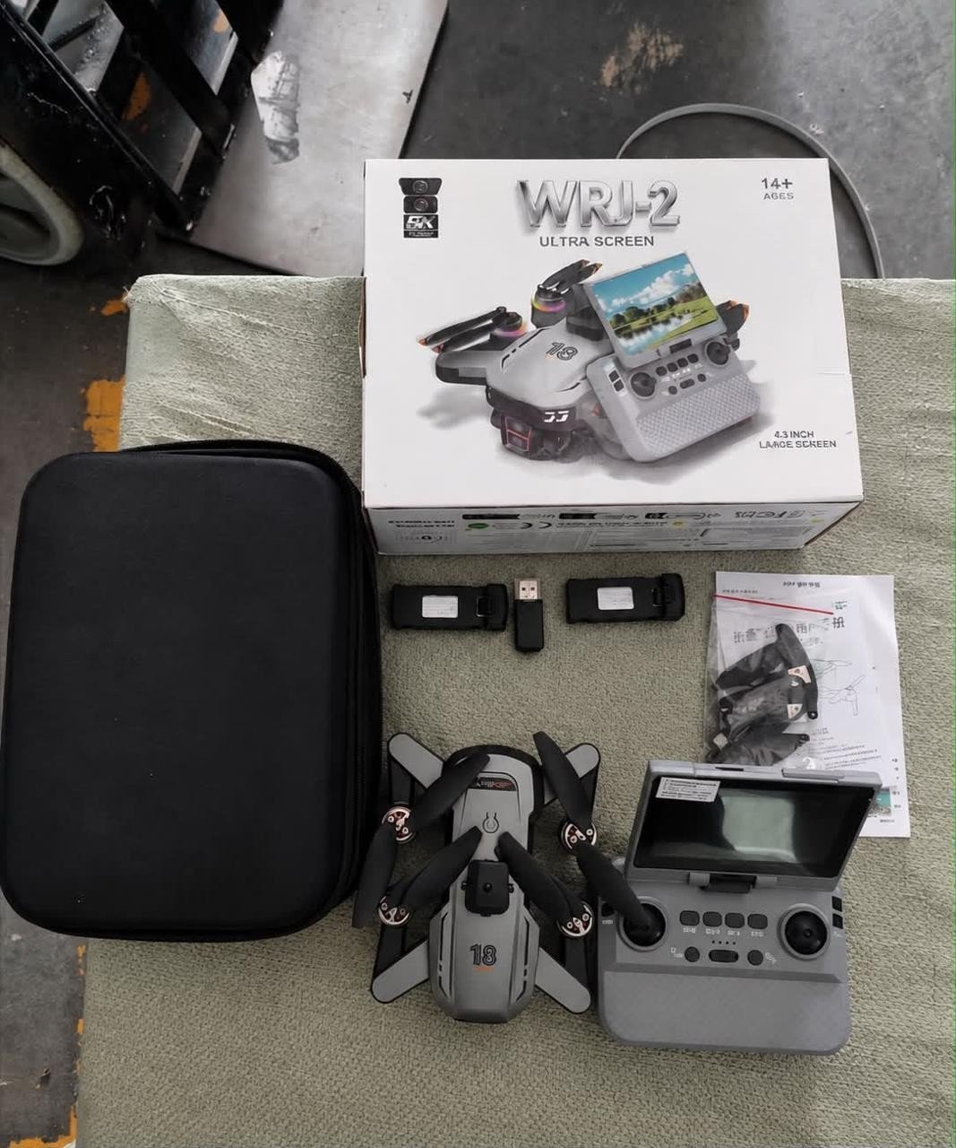 WRJ-2 Ultra Screen Drone 4.3 Inch Large Screen Remote